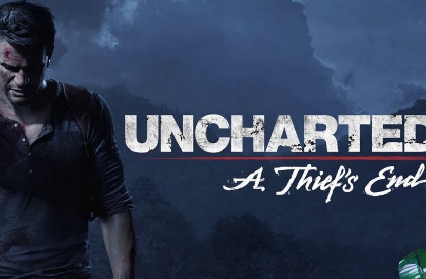 Nathan Drake, personagem principal de Uncharted, está em primeiro plano, ao lado de vegetações. Ao fundo, uma paisagem montanhosa. No texto, Uncharted 4: A Thief's End.