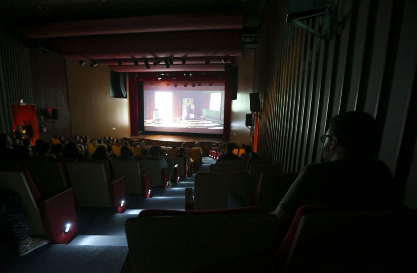 Foto de uma sala de cinema