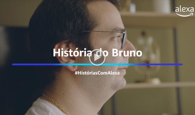 Foto de perfil de Bruno e sobre ele o texto "História do Bruno #HistóriasComAlexa" e no canto superior direito está o logo Alexa.